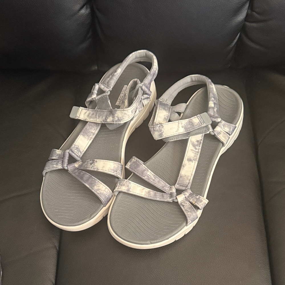 Skechers Women's Tie-Dye Gray Sandals- sz 10